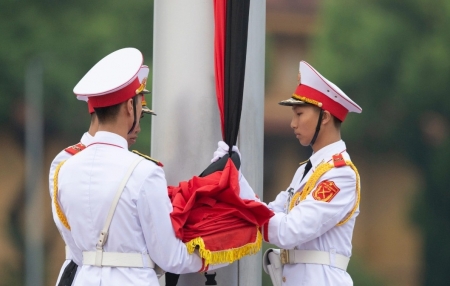 Trang nghiêm Lễ thượng cờ rủ Quốc tang Tổng Bí thư Nguyễn Phú Trọng