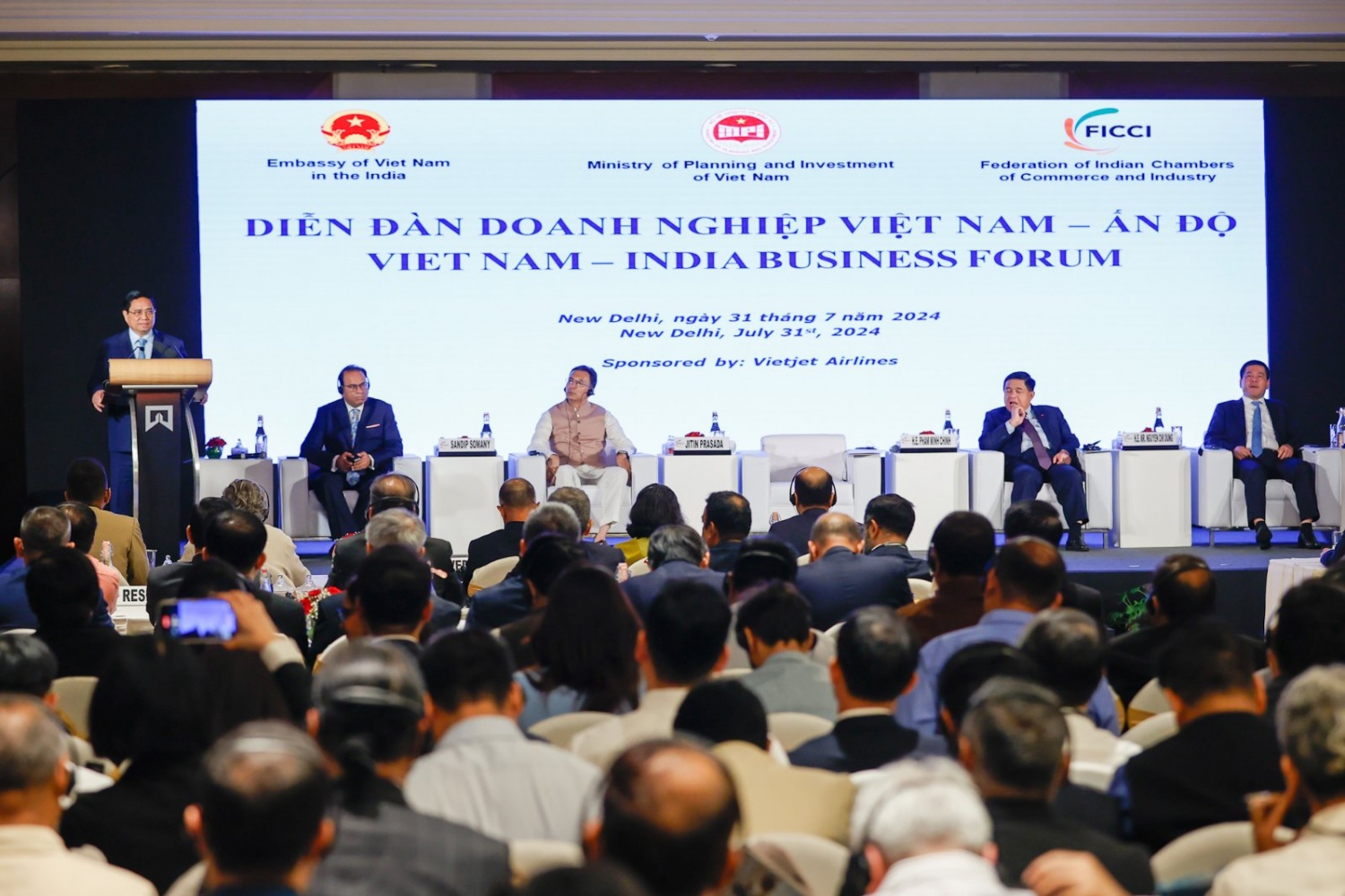 Năng lượng tái tạo, năng lượng mới là trọng tâm thu hút đầu tư của Việt Nam
