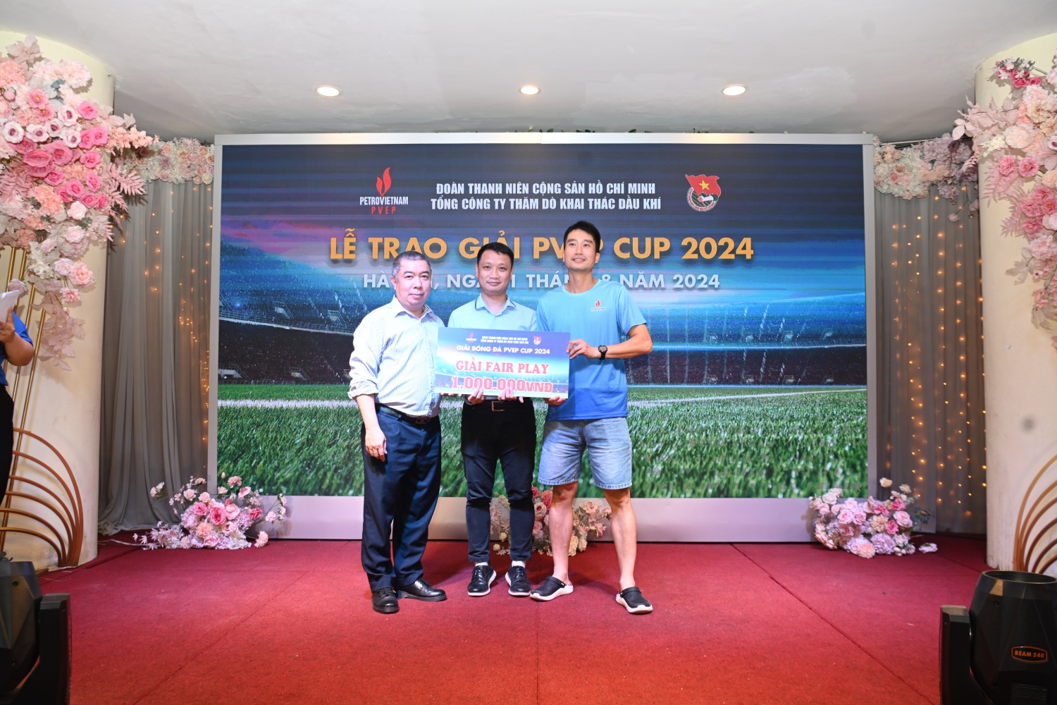 Bế mạc Giải bóng đá PVEP Cup 2024