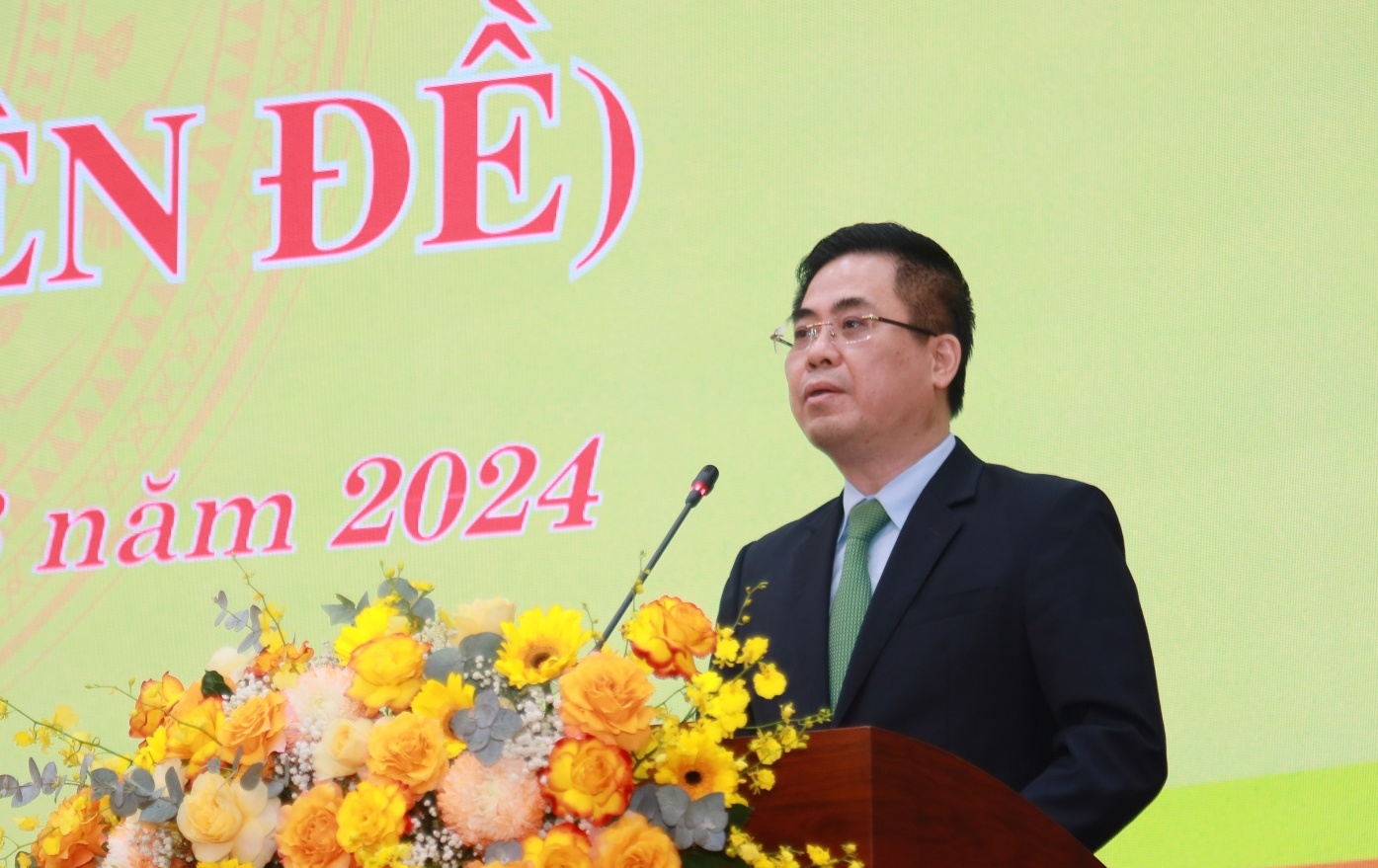 Ông Nguyễn Hoàng Giang được bầu giữ chức Chủ tịch UBND tỉnh Quảng Ngãi