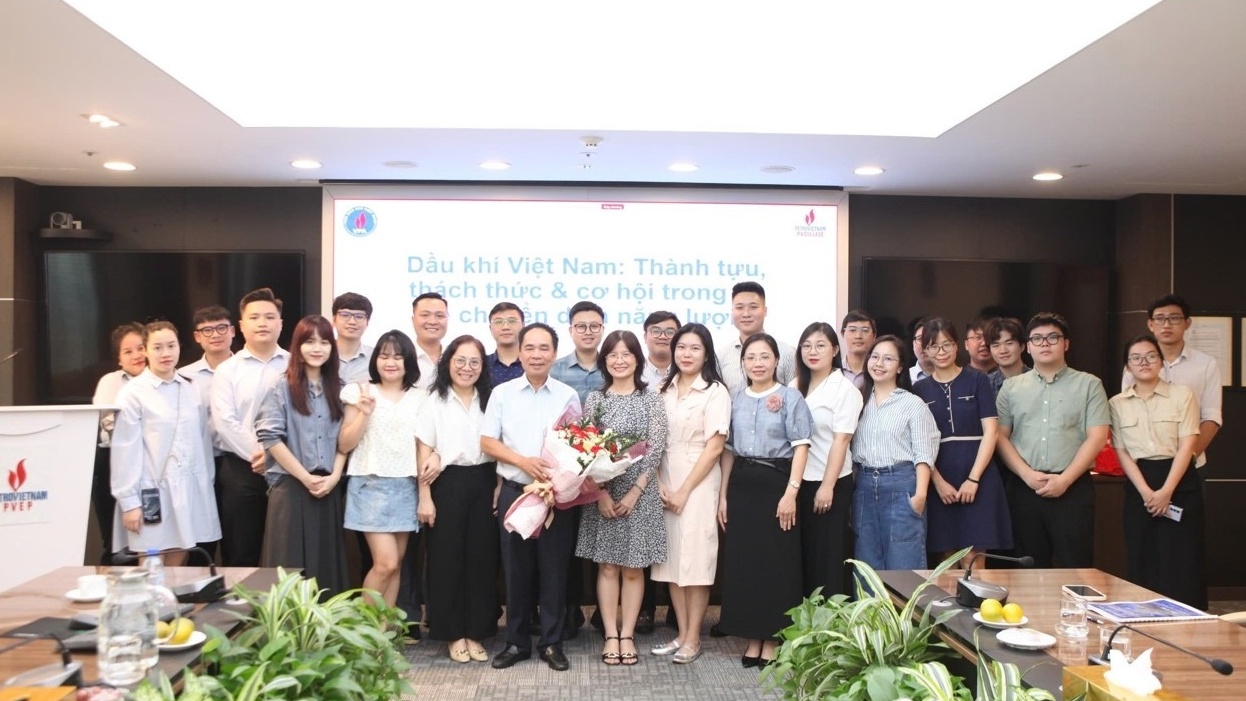 PV College và PVEP phối hợp tổ chức khóa học “Đại cương công nghiệp Dầu khí thế giới và Việt Nam”