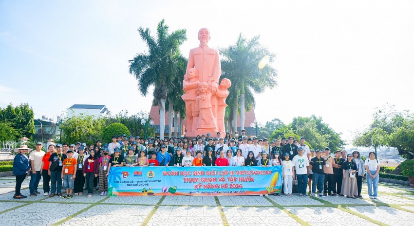 Hành trình mùa hè: Kết nối tri thức và sẻ chia yêu thương của Vietsovpetro