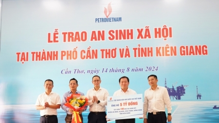 Petrovietnam ủng hộ 6 tỷ đồng xây nhà Đại đoàn kết tại Cần Thơ và Kiên Giang