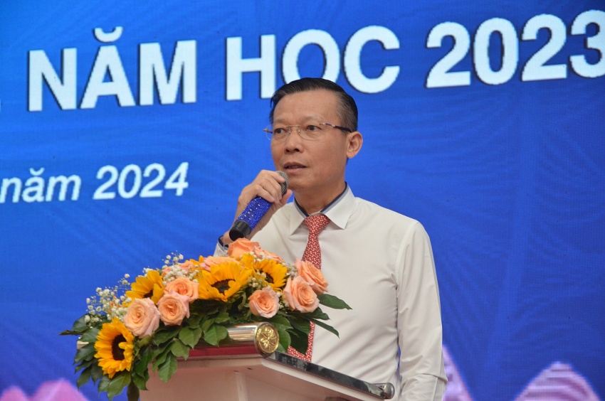 Hành trình lần thứ X: PTSC tổ chức lễ tuyên dương học sinh giỏi tiêu biểu xuất sắc Hành trình lần thứ X: PTSC tổ chức lễ tuyên dương học sinh giỏi tiêu biểu xuất sắc