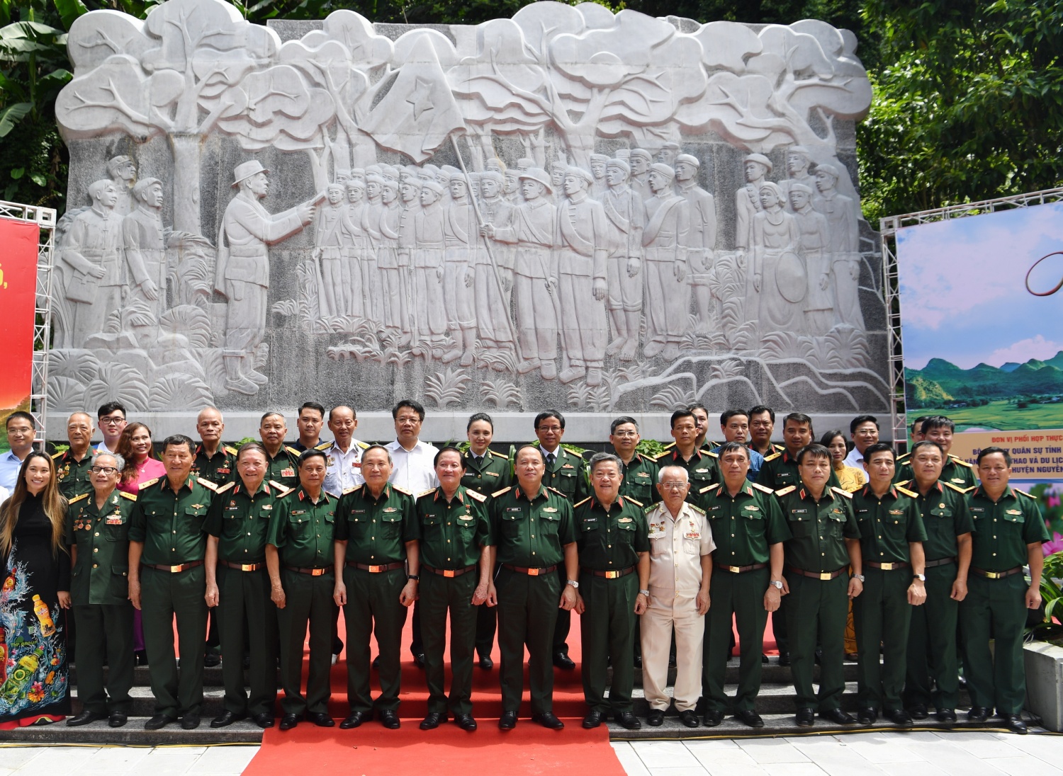 Chương trình gặp mặt, tọa đàm, tri ân với chủ đề “Về nơi khởi nguồn” tại Cao Bằng