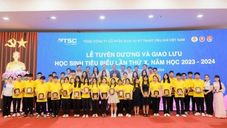 [PetroTimesTV] PTSC tuyên dương và giao lưu học sinh tiêu biểu năm 2024