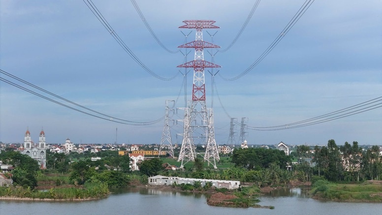 Đường dây 500kV mạch 3: Khi 'Trên dưới đồng lòng, dọc ngang thông suốt'