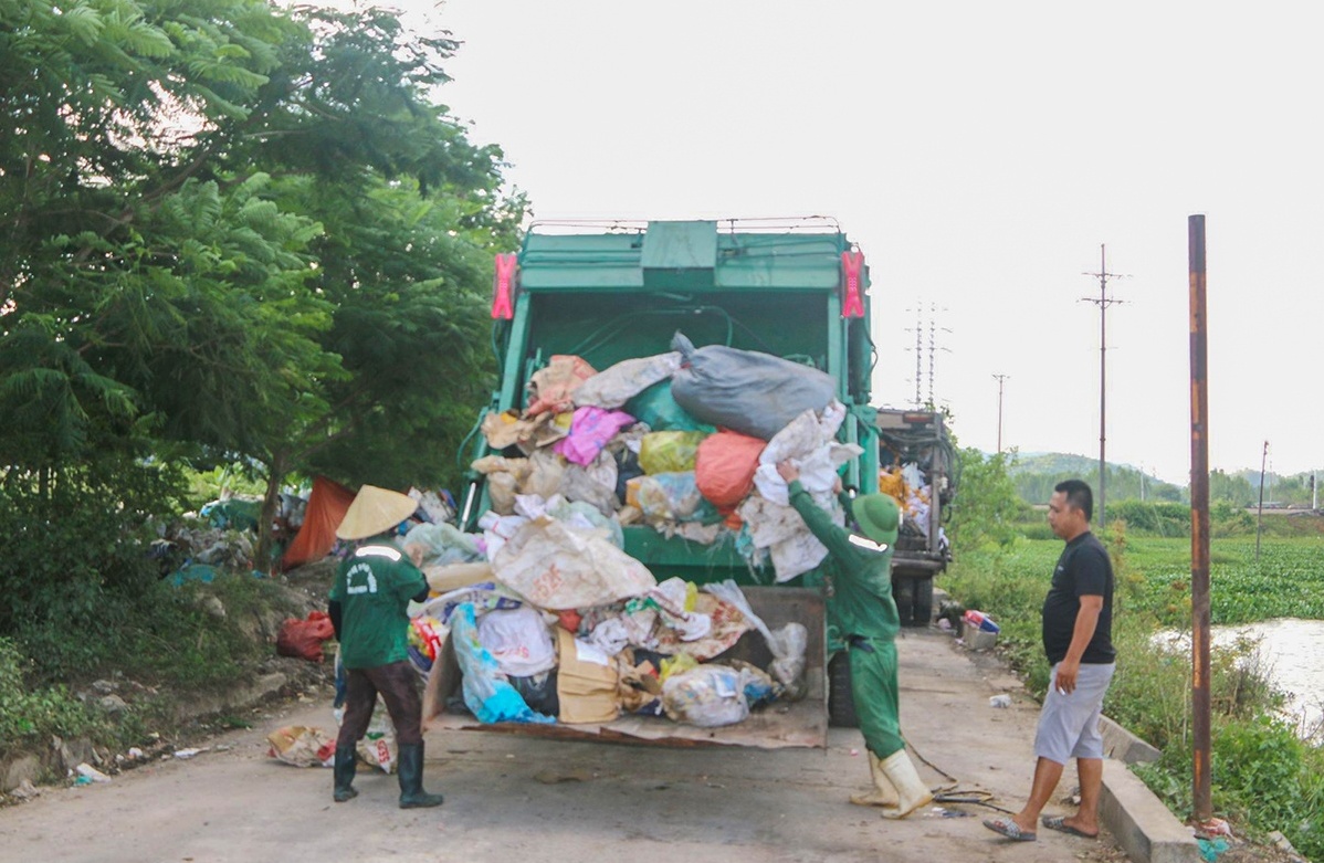 Cần Thơ đẩy mạnh công tác thu gom, vận chuyển chất thải rắn sinh hoạt