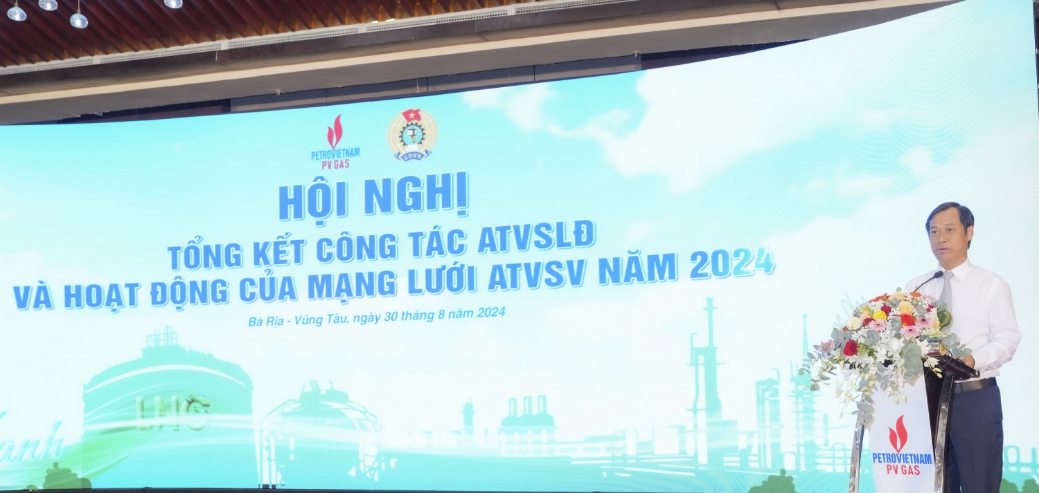 Ông Trần Xuân Thành, Chủ tịch Công đoàn PV GAS phát biểu tại Hội nghị