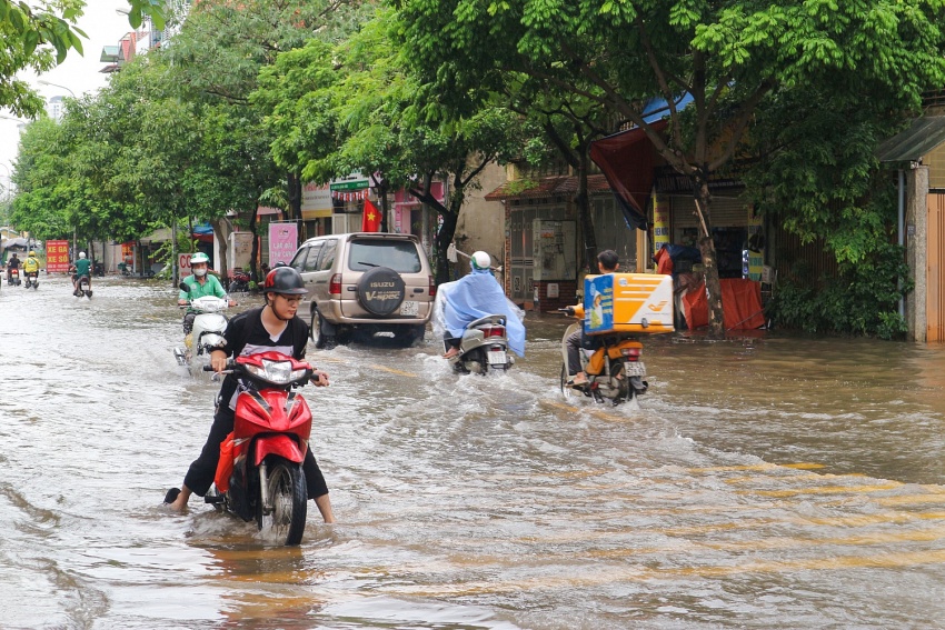 [Chùm ảnh] Hà Nội ngập úng diện rộng sau ảnh hưởng của cơn bão số 3 (Yagi)