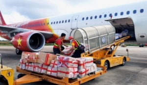 Vietjet ủng hộ đồng bào tại các vùng bị thiệt hại do bão lũ