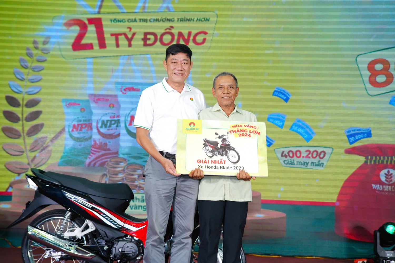 “Tham quan nhà máy – Gặt hái mùa vàng” cùng công ty Phân bón Cà Mau