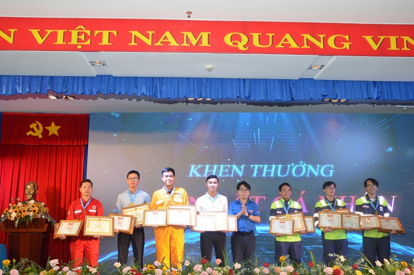 Bế mạc Hội thi tay nghề Dầu khí lần thứ VII năm 2024: Tôn vinh những bàn tay vàng của ngành Dầu khí Bế mạc Hội thi tay nghề Dầu khí lần thứ VII năm 2024: Tôn vinh những bàn tay vàng của ngành Dầu khí