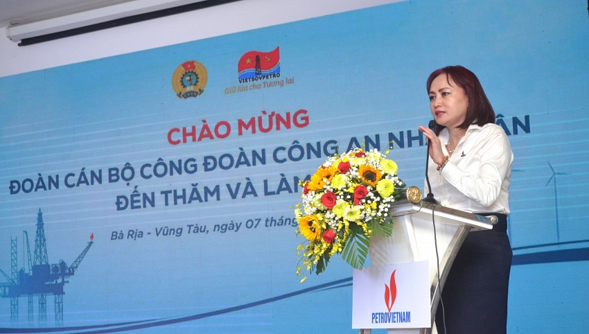 Công đoàn CAND và Công đoàn Dầu khí Việt Nam giao lưu, trao đổi kinh nghiệm Công đoàn CAND và Công đoàn Dầu khí Việt Nam giao lưu, trao đổi kinh nghiệm