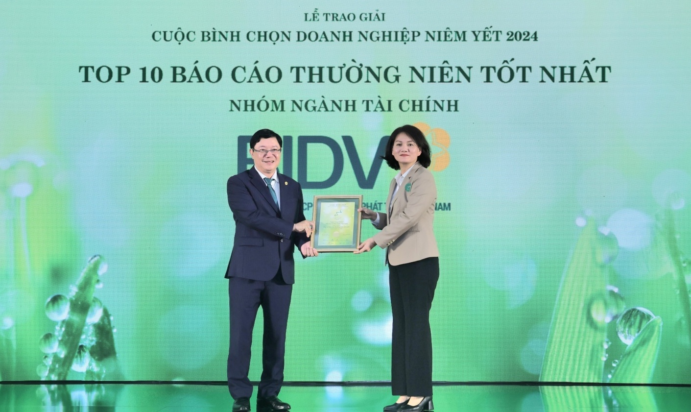 BIDV nhận giải thưởng “Top 10 Báo cáo thường niên tốt nhất - Nhóm ngành tài chính”