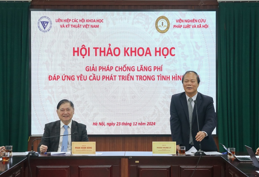 Chủ trì hội thảo là TSKH Phan Xuân Dũng - Chủ tịch VUSTA và GS.TS. Phan Trung Lý - Viện trưởng Viện Nghiên cứu Pháp luật và Xã hội Chủ trì hội thảo là TSKH Phan Xuân Dũng - Chủ tịch VUSTA và GS.TS. Phan Trung Lý - Viện trưởng Viện Nghiên cứu Pháp luật và Xã hội