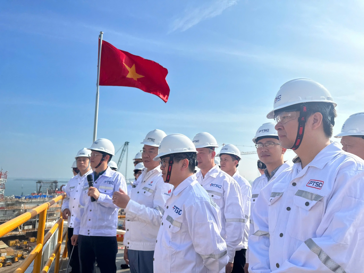 Các sự kiện nổi bật của Petrovietnam trong tuần từ ngày 5/1 đến ngày 12/1/2025 Các sự kiện nổi bật của Petrovietnam trong tuần từ ngày 5/1 đến ngày 12/1/2025
