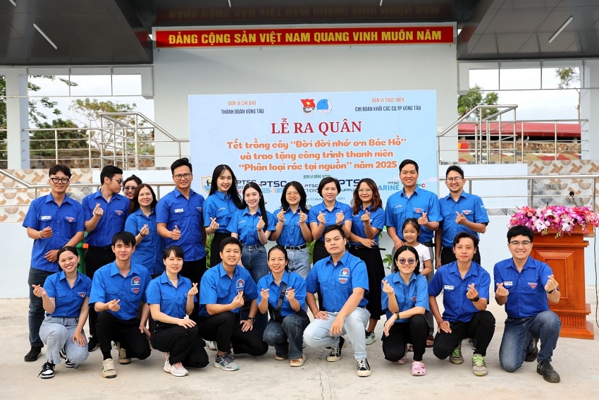 Đoàn Thanh niên PTSC ra quân hưởng ứng Tết trồng cây