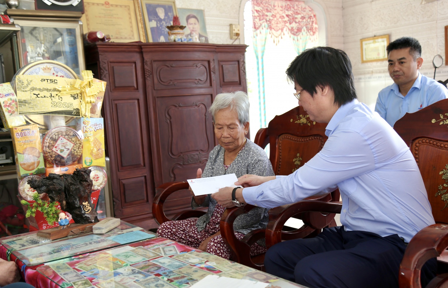 “Xuân nghĩa tình Dầu khí - Tết ấm áp, sẻ chia” tại Ban QLDA ĐLDK Long Phú 1