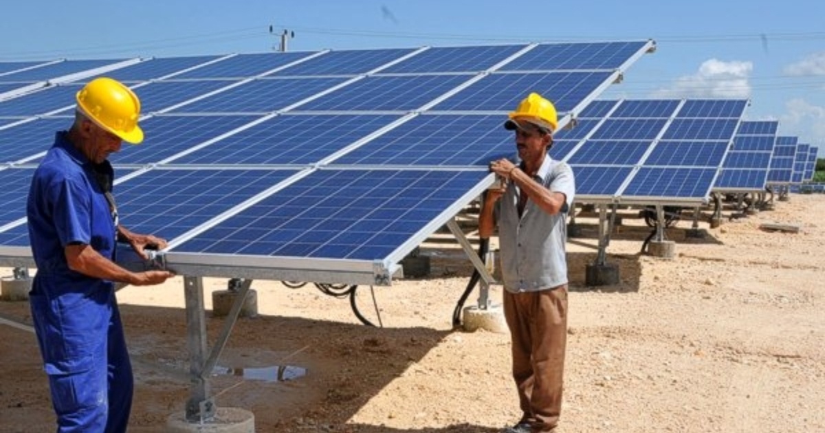 Cuba nhờ Trung Quốc giảm phụ thuộc vào nhiên liệu hóa thạch