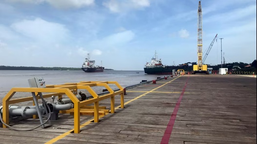 Guyana thông qua luật về vấn đề tràn dầu