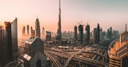 Mỹ và UAE công bố khoản đầu tư "khủng" vào năng lượng