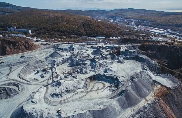 Rosneft nắm quyền kiểm soát mỏ đất hiếm chiến lược