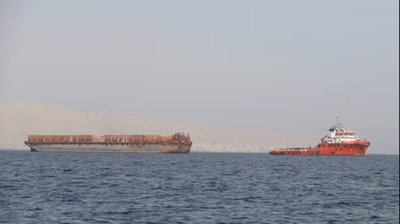 Cảnh báo tàu thuyền tránh xa eo biển Hormuz