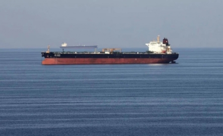Tình báo Mỹ phát hiện Iran chất thủy lôi lên các tàu ở Vịnh Ba Tư