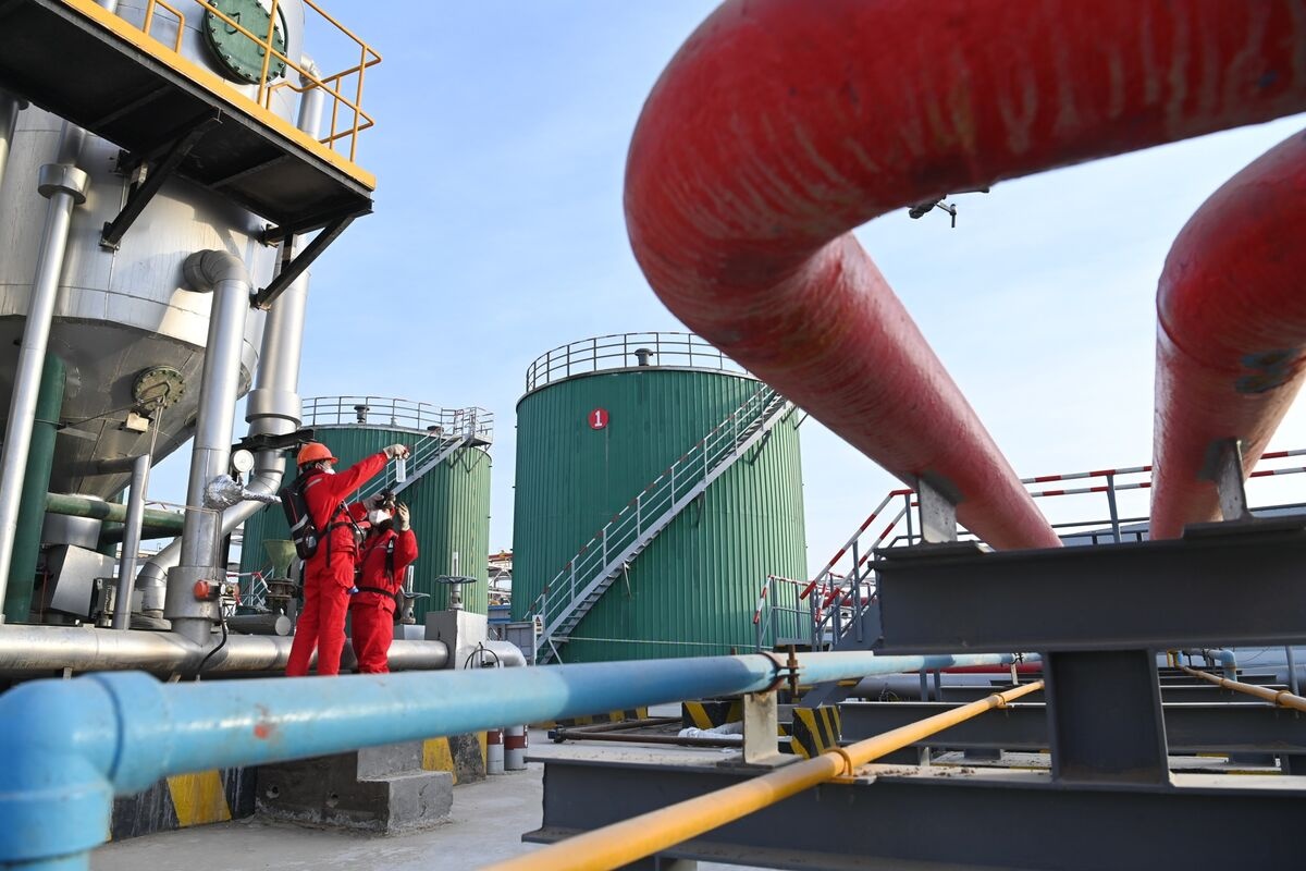 Trung Quốc tăng mức hoàn thuế nhập khẩu dầu nhiên liệu cho giới lọc dầu