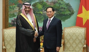 Việt Nam mong muốn Saudi Arabia thúc đẩy cung cấp dầu thô, khí hoá lỏng ổn định, lâu dài