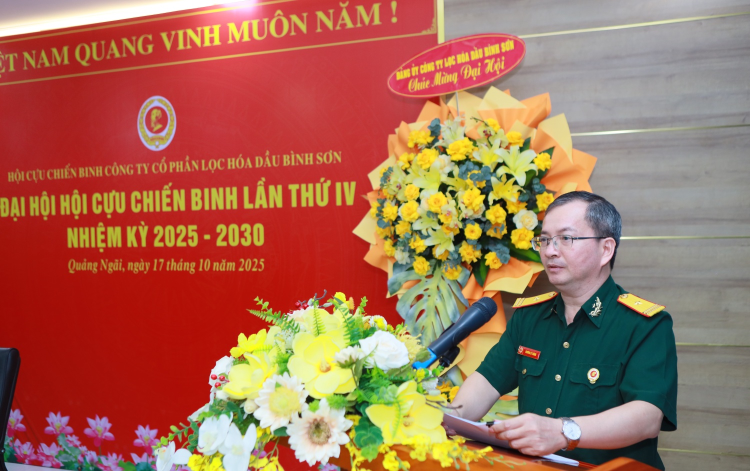 Đồng chí Khương Lê Thành – Chủ tịch Hội CCB, Thành viên HĐQT BSR báo cáo về kết quả hoạt động của Hội CCB BSR giai đoạn 2022 – 2025.