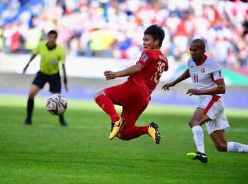 Vị thế khác biệt của đội tuyển Việt Nam với Thái Lan ở sân chơi châu Á