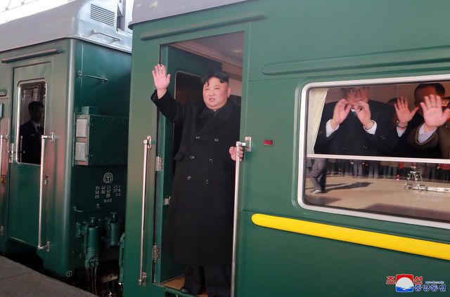Triều Tiên ca ngợi chuyến đi của ông Kim Jong-un đến Việt Nam là "hành trình yêu nước vĩ đại"