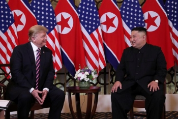 Hình ảnh thân mật của lãnh đạo Mỹ - Triều trong cuộc gặp tại Hà Nội