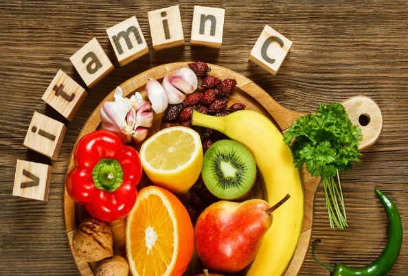 Vitamin C giúp giảm nhanh triệu chứng cảm cúm