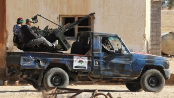 Chiến sự Libya "nóng" trở lại, Mỹ rút quân khẩn cấp
