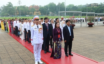 [PetroTimesTV] Công đoàn Dầu khí Việt Nam vào Lăng viếng Chủ tịch Hồ Chí Minh