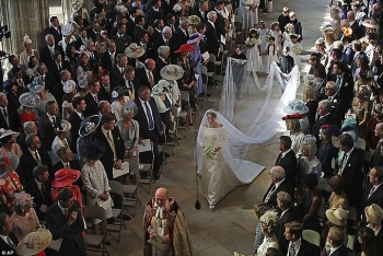 Những khoảnh khắc ấn tượng trong lễ cưới Hoàng tử Anh
