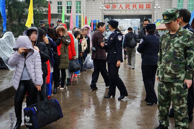 Trung Quốc phá đường dây buôn bán phụ nữ Việt, bắt 23 nghi phạm