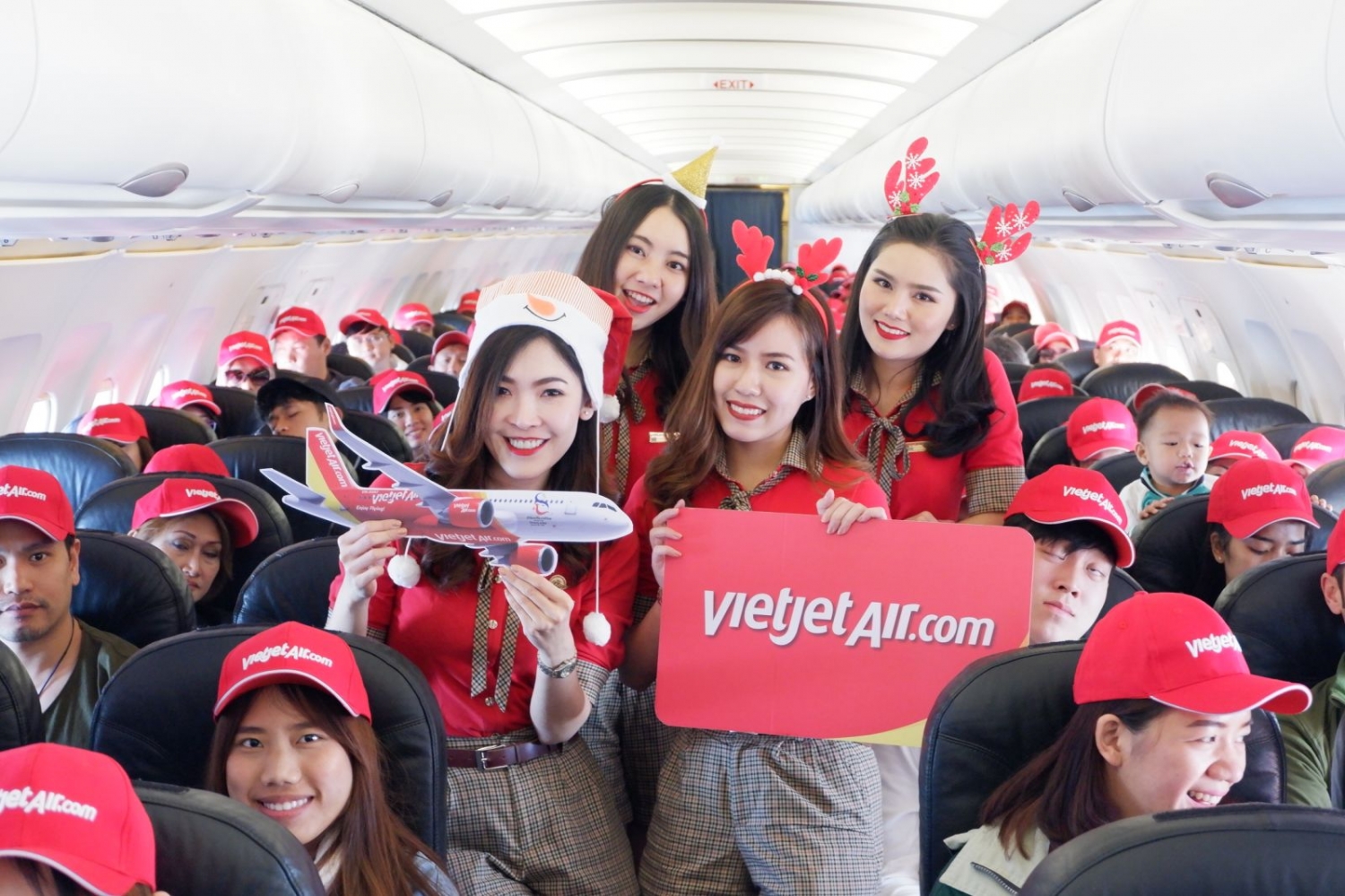 Vietjet là hãng hàng không đầu tiên khai thác trở lại tại sân bay  Phuket (Thái Lan) từ ngày 13/06/2020