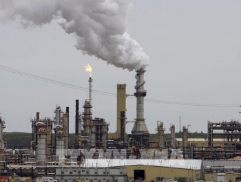 Ngành dầu khí Canada cắt giảm mạnh nhân lực