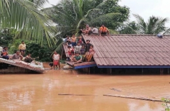 Hình ảnh tan hoang sau vỡ đập ở Lào