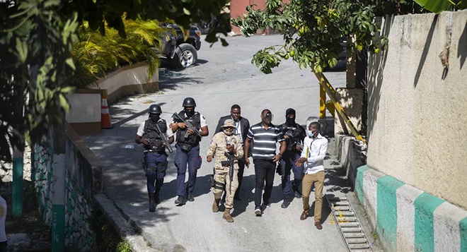 Kịch tính như phim cuộc vây bắt nghi phạm ám sát Tổng thống Haiti - 1