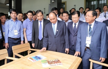 Đưa Việt Nam trở thành trung tâm hàng đầu về sản xuất, xuất khẩu gỗ và lâm sản