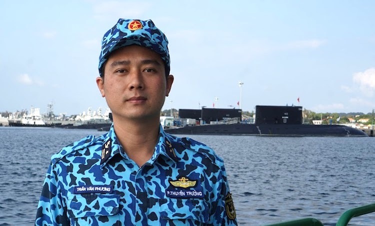Hành trình làm chủ tàu ngầm Kilo của chàng trai Quảng Bình