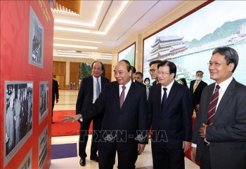 Thủ tướng Nguyễn Xuân Phúc dự Kỷ niệm 75 năm Ngày truyền thống và Đại hội thi đua yêu nước của Văn phòng Chính phủ