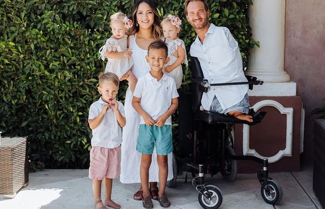 "Người đàn ông không tay chân" Nick Vujicic: "Đừng Bao Giờ Từ Bỏ Khát Vọng"