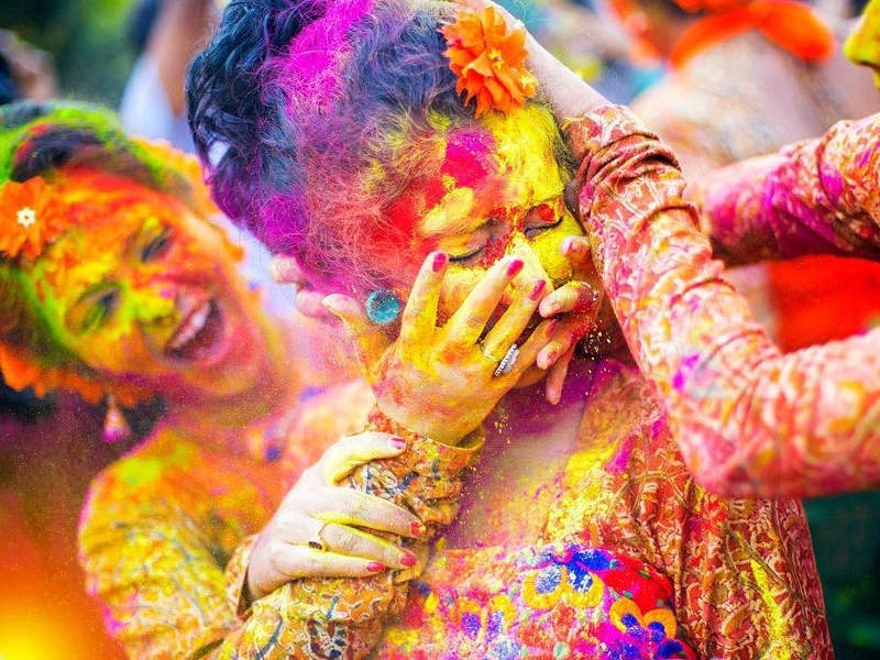 [VIDEO] Ấn Độ ngập tràn sắc màu trong lễ hội Holi