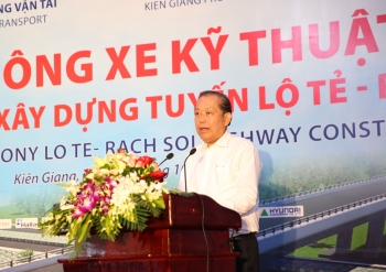 Phó Thủ tướng Thường trực dự thông xe kỹ thuật tuyến đường Lộ Tẻ-Rạch Sỏi